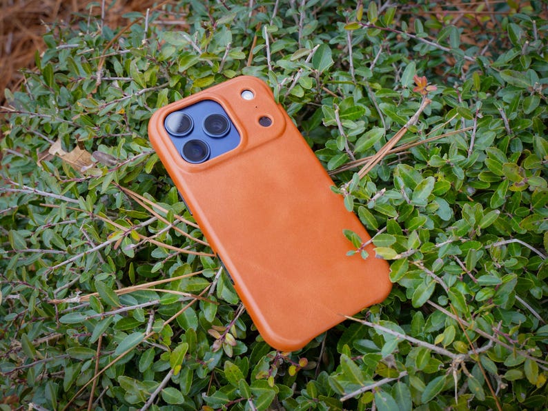 Natural Leather iPhone 17 Case image 7