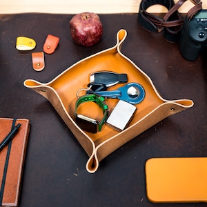 Personalized Leather Key Tray/Handmade Decorative Desk Tray/Milwaukee Natural Leather Key Catchall/ Custom Storage Tray/ Office Tray