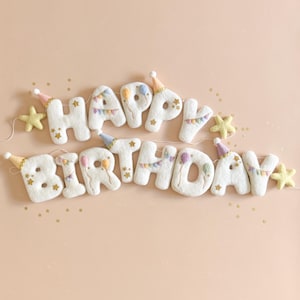 フェルトガーランドの誕生日 - Etsy 日本