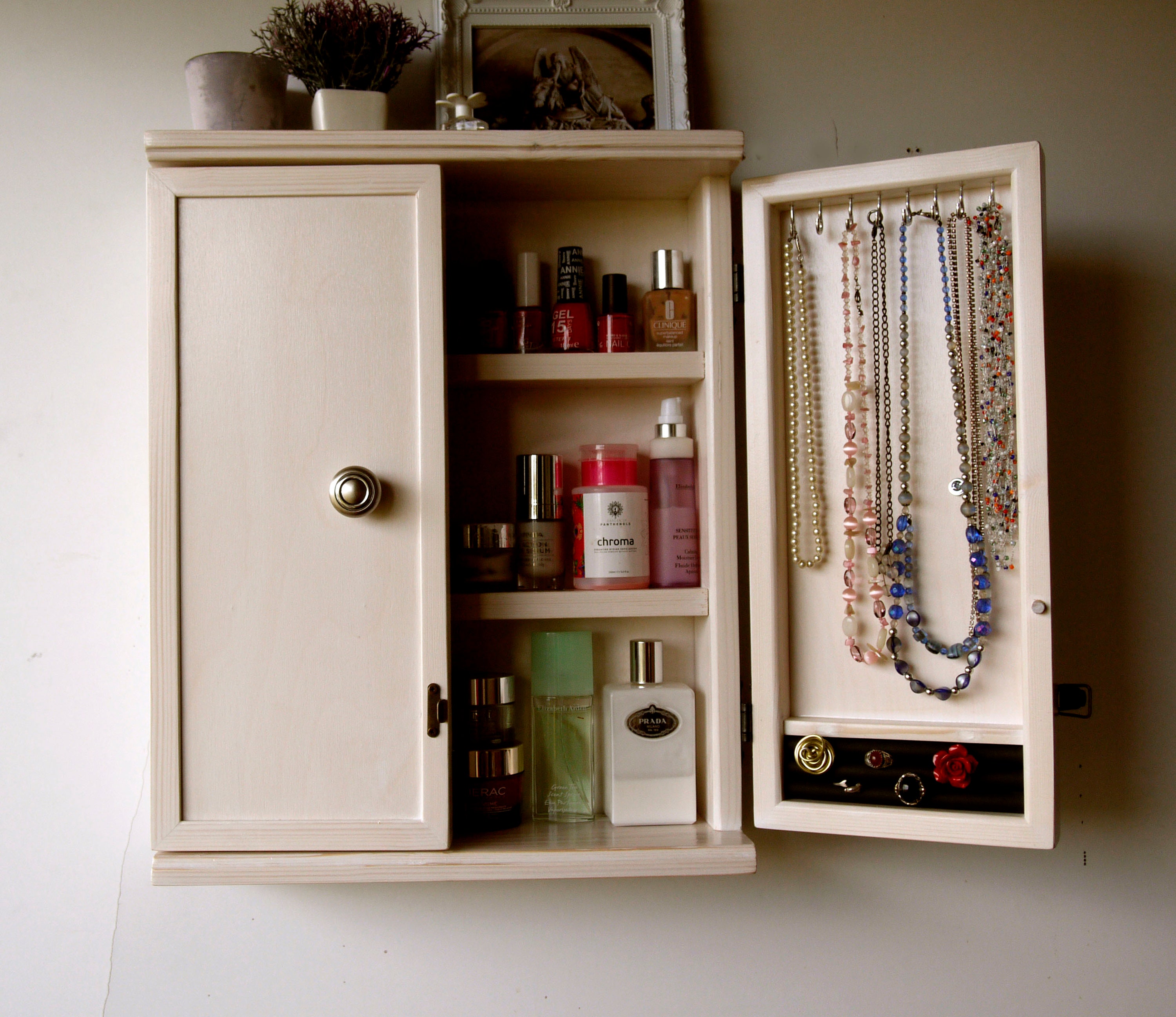 Jewelry Cabinet. Jewelry Organizer. Make up Box.armoire. Wall Mount Cosmetics  Organizer.jewelry Case. 