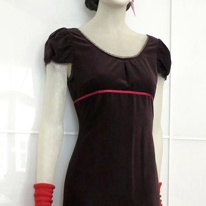 Aubergine-colored dress BIO-Alienor made of organic cotton fine cord Short sleeve