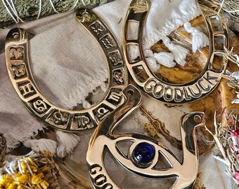 Brass Horse Shoe Charm, Good Luck, Decor (one)