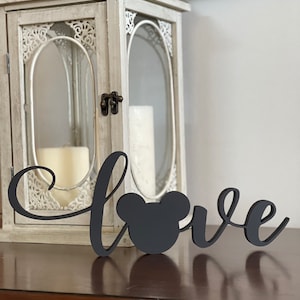 Mickey Love sign
