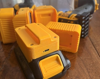 DeWalt 20V Battery USB-C Charger | 65W Jobsite Adapter