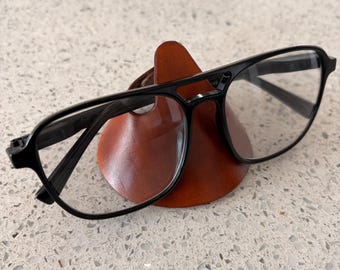 Support à lunettes/lunettes de soleil en cuir