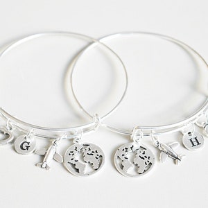 Cadeau d’amitié longue distance, Bracelet Carte du monde, Cadeau d’amitié à distance, Idée cadeau BFF, BFF Bangle, Ensemble de bracelets Bff, Set de deux, 2 BFF