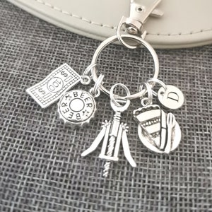 Serveerster cadeau, ober cadeau, serveerster sleutelhanger, serveerster sleutelhanger, barmeisje, server, serveerster, stewardess, steward, gastheer, gastvrouw, restaurant