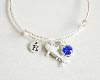 Shark Bracelet, Silver Shark Charm, Shark Jewelry, Shark Bangle, Fish bracelet, Trendy bracelets, Trendy Gifts, Trendy jewelry, Animal gift