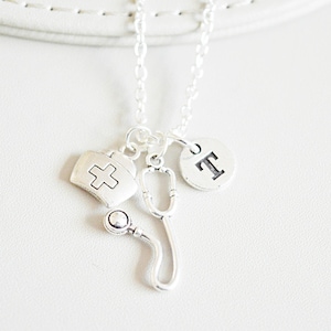 Collier de médecin, cadeaux de docteur, cadeau pour docteur, NEcklace pour médecin, cadeau de fin d’études de médecin, collier de stéthoscope, hôpital, école de médecine,