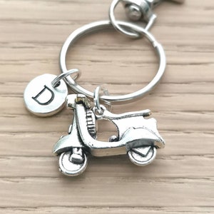 Porte-clés de scooter, Porte-clés de scooter, Porte-clés de cyclomoteur, Cadeau de cyclomoteur, Porte-clés de cyclomoteur, Conducteur de cyclomoteur, Propriétaire de scooter, Italie, France, Moto, Cool