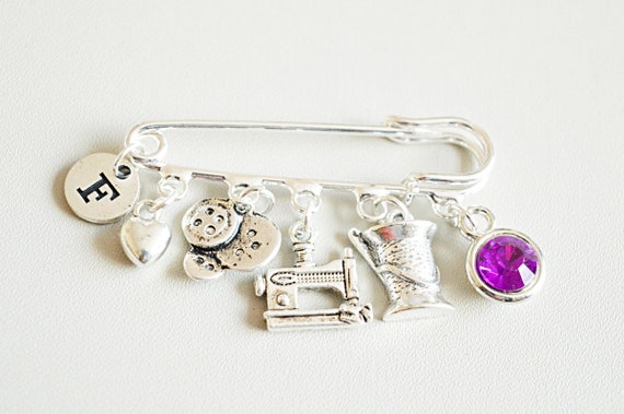 YouLoveYouShop Sewing Gift for Her, Sewing Charm Brooch, Knitting Gifts for Women, Knitting jewelry,Sewing Machine, Needle and Tread,Sew button,Brooch Gift