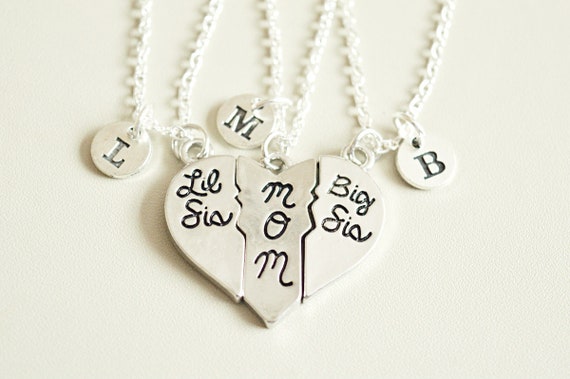 Big Sis Lil Sister, Puzzle Heart, Big Sister Little Sister, Mom, Family Gift, Three Personalized Gift, Sister Gift, Christmas Gift, Heart