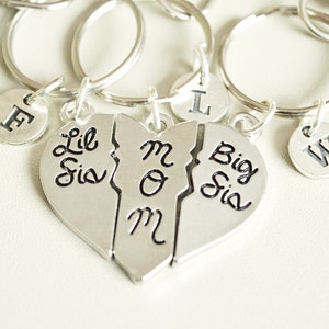 Big Sis Lil Sister, Puzzle Heart, Big Sister Little Sister, Mom, Family Gift, Family Keychain Gift, Sister Gift, Christmas Gift, Heart