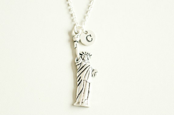 Statue of Liberty Gift, Statue of Liberty Necklace, Statue of Liberty charm, Statue of Liberty Jewelry, New York Gift, New York Necklace