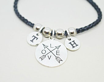 Pulseras de pareja, Pulsera inicial doble, Regalos de pareja, Pulsera inicial de dos, 2 cartas, Pulsera de regalo personalizada de novio gay lesbiano