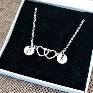 2 Best friend Necklace, 2 Best Friend Gift, 2 Friendship Necklace set, 2 Best Friends gift, Heart Necklace, 2 bff necklace, Matching, Halves