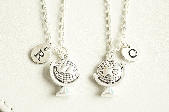 Gift for travellers,Globe Necklace,traveller necklace, Geschenk für Reisende,Globe-Halskette,Halskette für Reisende,voyageurs,collier globe