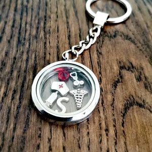 Portachiavi Per Infermiere Con Incisione 'Ich Bin Krankenschwester...' - Regalo Di Ringraziamento In Acciaio Inossidabile Per Infermiere - 3x3x0,3 Cm - Per Natale, San Valentino