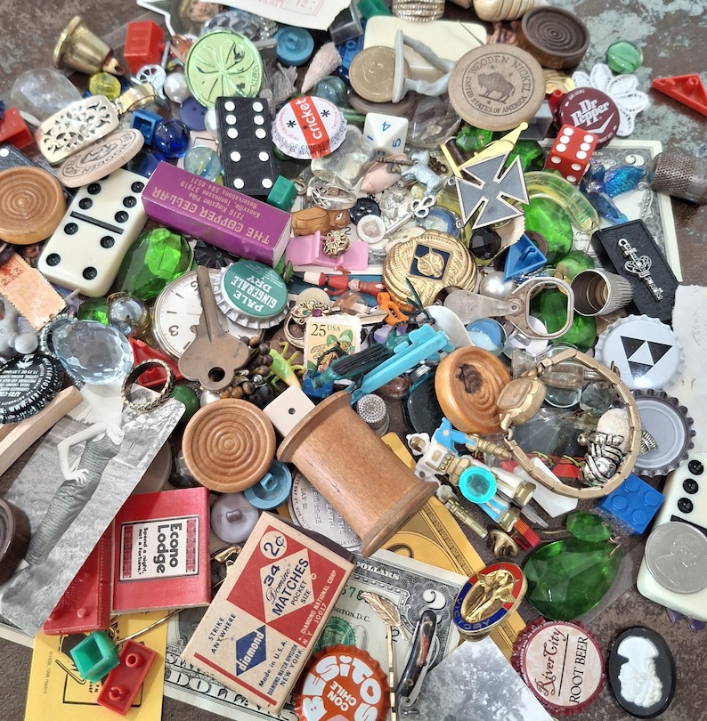 Vintage Trinket Mystery Grab Bag Scoop ~Curiosities Bundles, retro trinkets, Junk drawer finds image 1