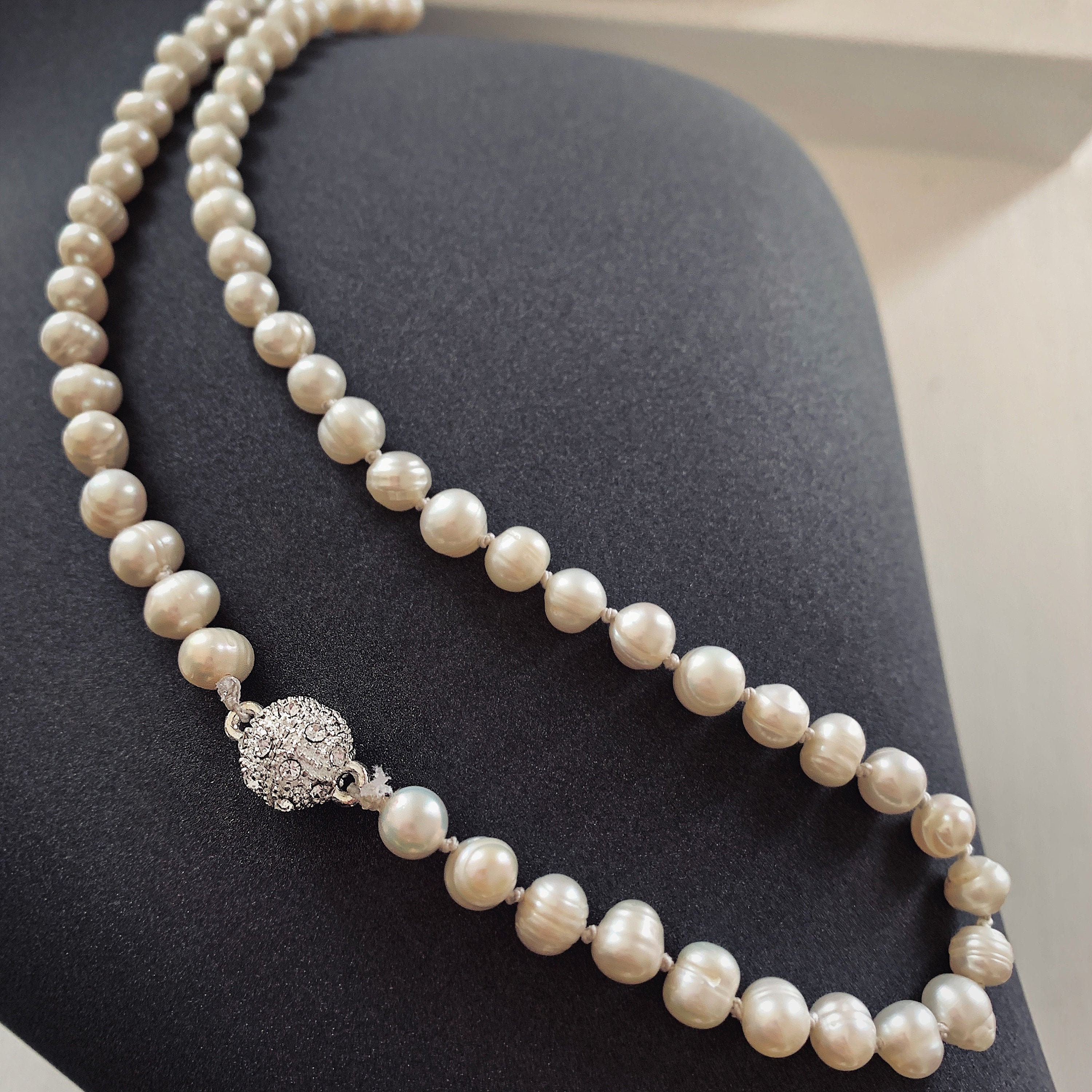 Long pendant necklace - Metal, imitation pearls & strass, silver, black, pearly  white & crystal — Fashion