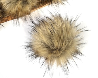 Grizzly Pompom | Faux Fur Pompom | Vegan Friendly