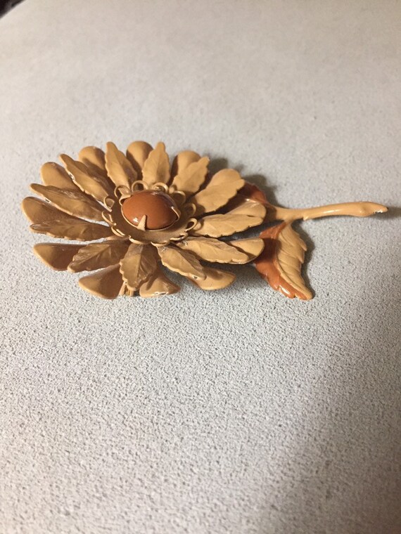 Vintage Metal Flower Brooch - image 3