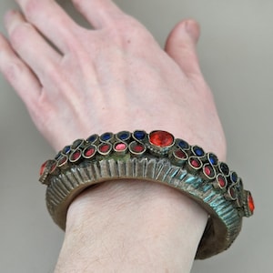 Vintage Tribal Cuff from Baluchistan C-Shape Jewelry 6.25" Wrist (15559)