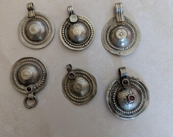Tribal Pendants Shank Textile Notions Assortment 6 Pieces (22242)