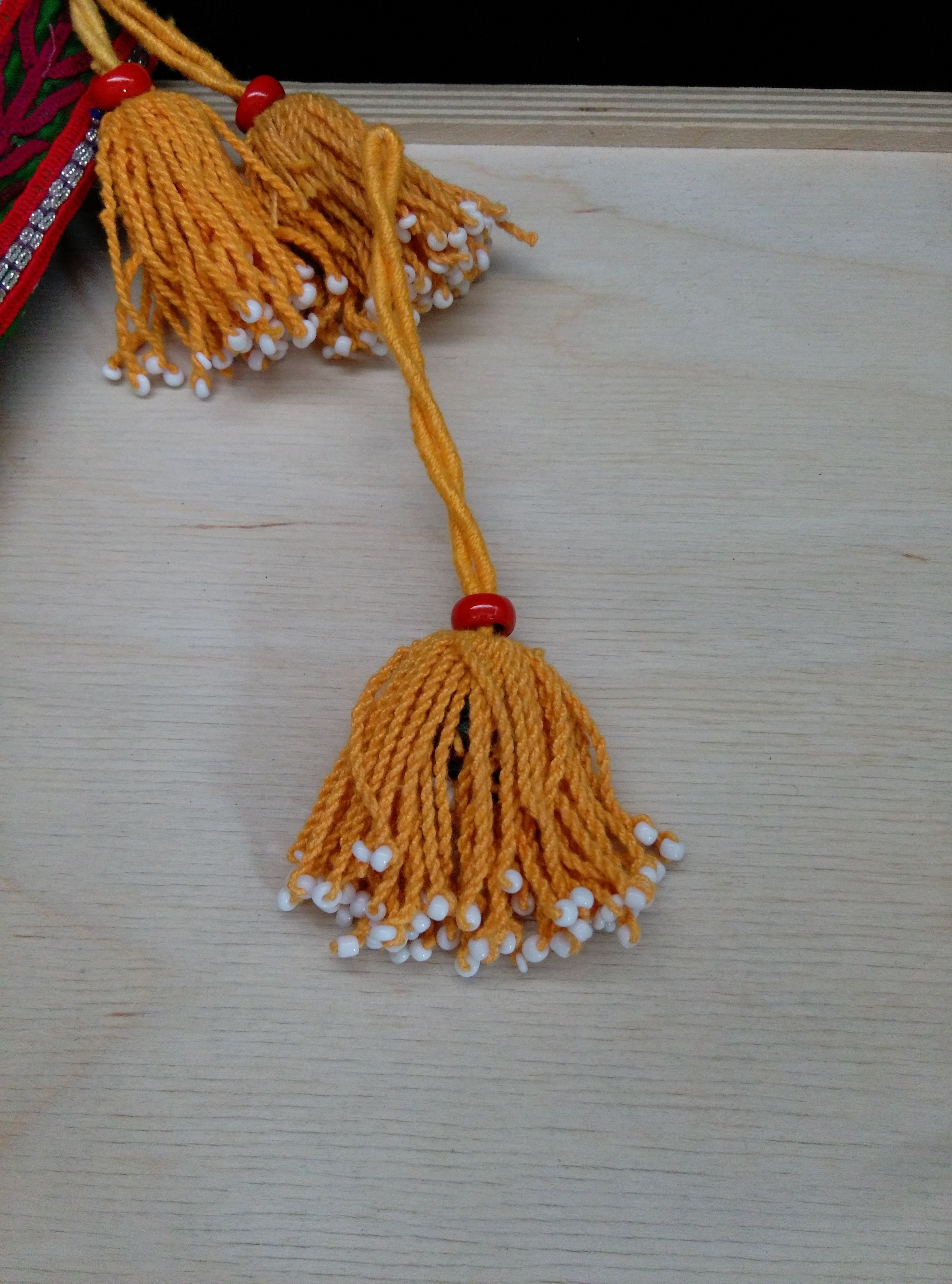 20x Small GREEN Tassels 1.5/" Long with White Beads TWENTY