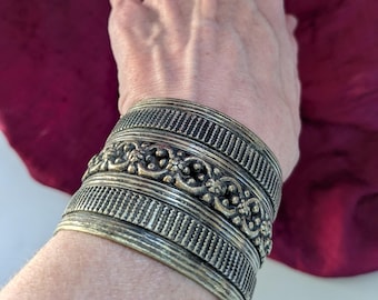Vintage Kuchi Tribal Cuff Bracelet 6.75" Wrist Opens on Hinge (22247)