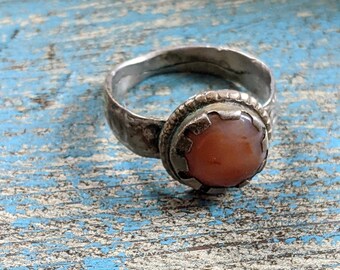 Old Well-Worn Vintage Afghan Tribal Ring Agate Cabochon Size 9 US (15910)