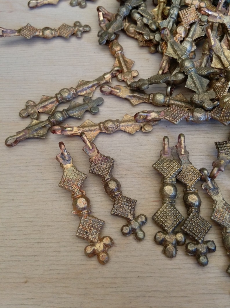10x Refurbished Vintage Tribal Pendants Style #1