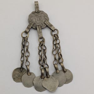 Colgante de moneda tribal Kuchi vintage (17548)