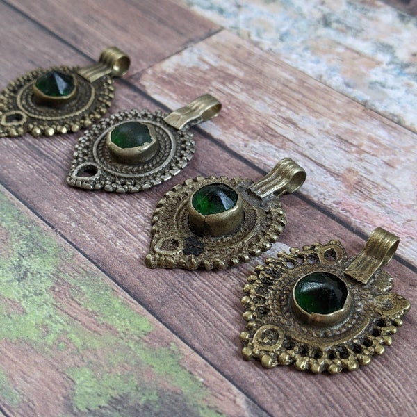 Vintage Well-Traveled Waziri Tribal Findings Green Centers 4 Pieces (15946)