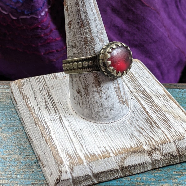 Vintage Kuchi Tribal Ring from Afghanistan Red Glass Size 10 US (15914)