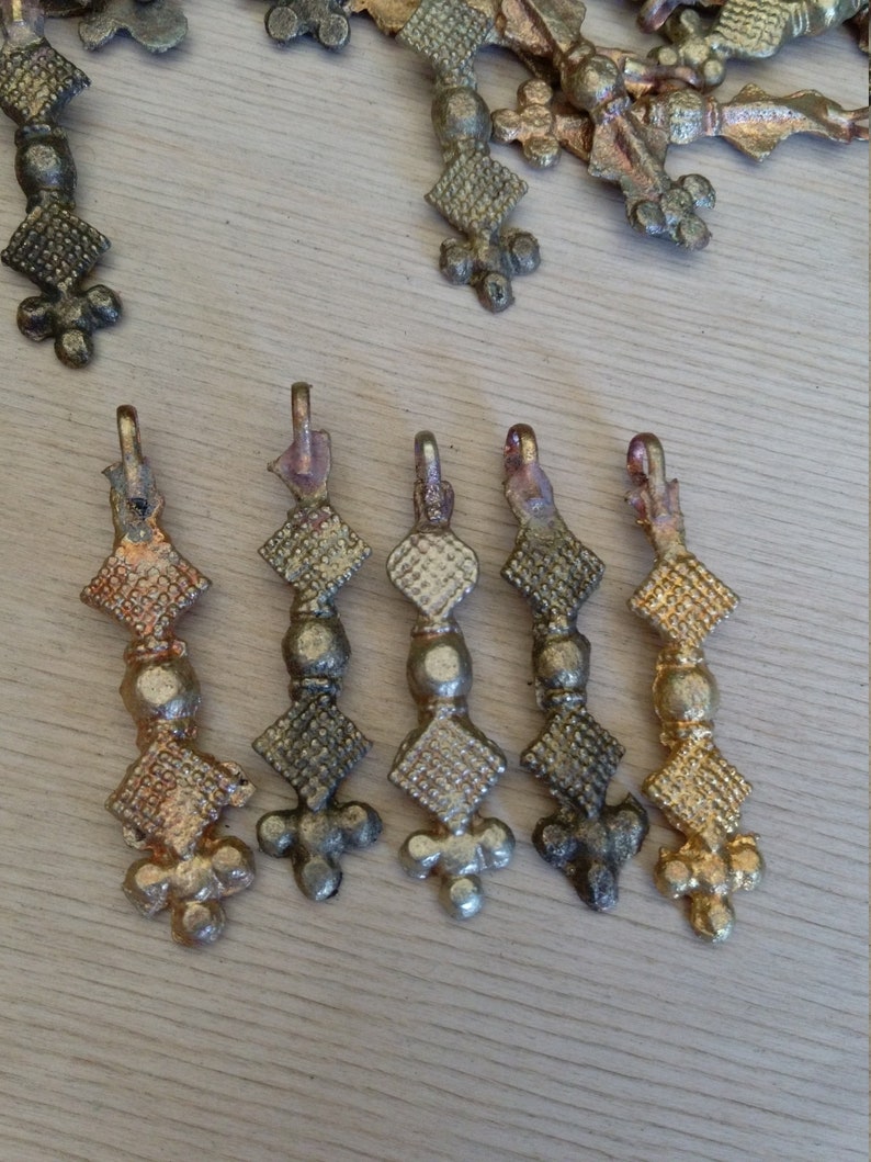 10x Refurbished Vintage Tribal Pendants Style #1