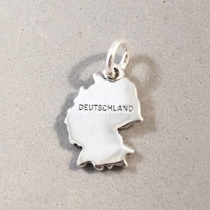 DEUTSCHLAND MAP .925 Sterling Silver Charm Pendant Europe Germany Berlin Munich Hamburg Koln Cologne Country Souvenir New ct09-ge