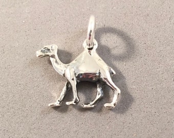 Silver CAMEL CHARM Desert Animal PENDANT *NEW* Silver CAMEL CHARM Desert Animal PENDANT *NEW*