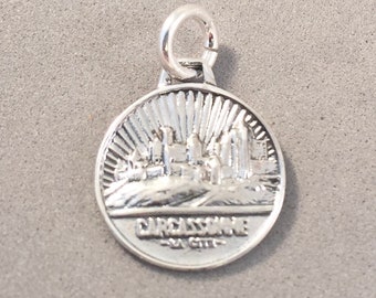 citadelles du vertige UNESCO Vintage silver and enameled travel shield of Carcassona souvenir Europa Carcassonne Carcassona France