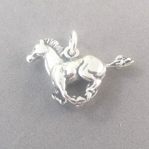 GALLOPING MUSTANG 3-D .925 Sterling Silver Charm Pendant Horse Pony Mare Stallion Equestrian Dressage Cowboy Riding Figural New AN65