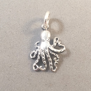 OCTOPUS .925 Sterling silver Detailed Charm Pendant Beach Ocean Small Nautical Marine New nt03