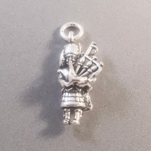 BAGPIPE PLAYER .925 Sterling Silver 3-D Charm Pendant Scotland Music Instrument Kilt Scottish UK Europe Tourist Travel Places New tb18