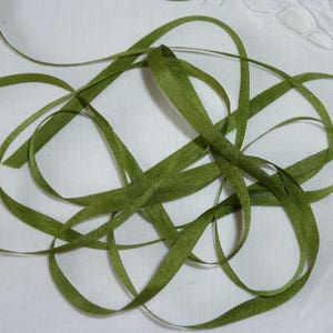 3mètres de Ruban de soie de largeur 4mm  vert