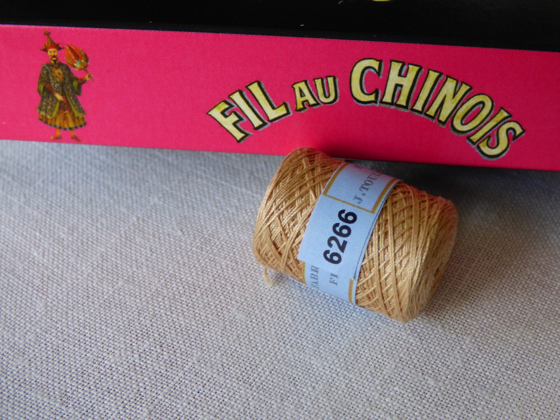 Fil Au Chinois Lin Cable, Waxed Linen Thread, Beige (185
