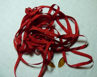 Red 4mm Ribbon collar 946 3 meters