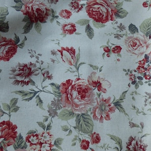 Coupon fabrics ibuki red flowers