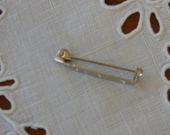 30mm brooch holder - 3 silver holes