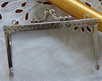 Rectangular clasp for purse