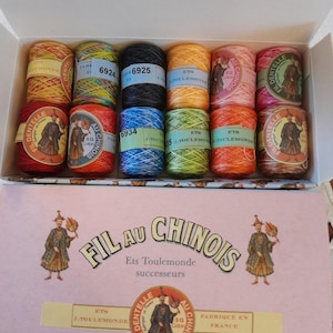 Assortimento n. 05 scatola da 12 bozzoli di cotone Calais sfumato e multicolore
