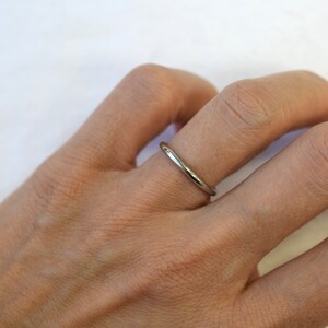 Platinum Band Ring - Size 4.75